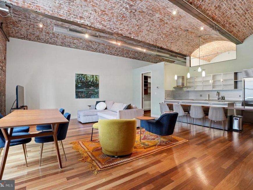 105 S 12th Street, Unit 401, Philadelphia, PA 19107 Main Photo