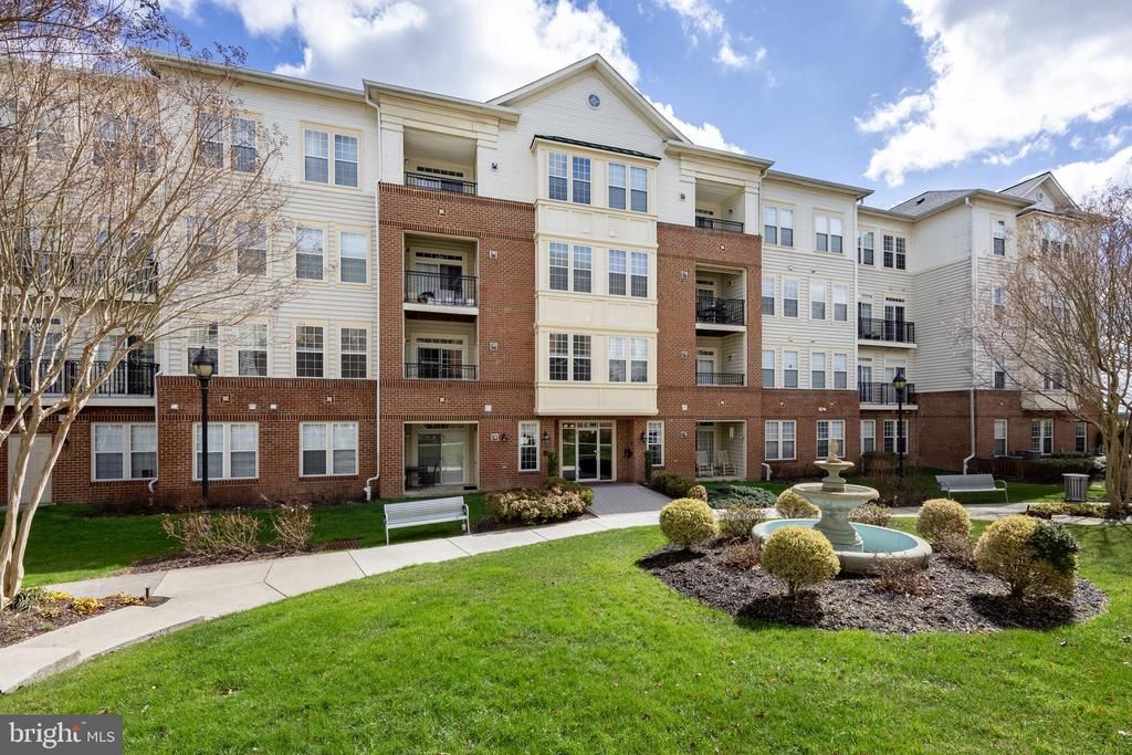 2550 Kensington Gardens, Unit 303, Ellicott City, MD 21043 Main Photo