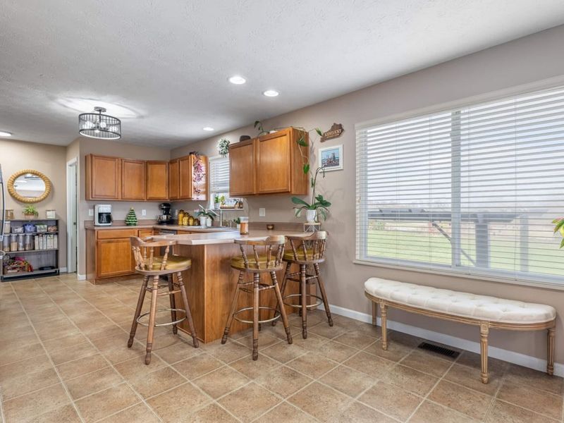 132 Village Court, Monroe, OH 45050 Photo 8