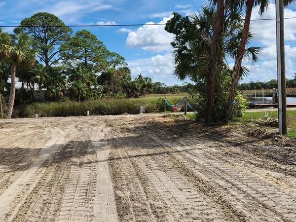 58 SE 199th St, Suwannee, FL 32692