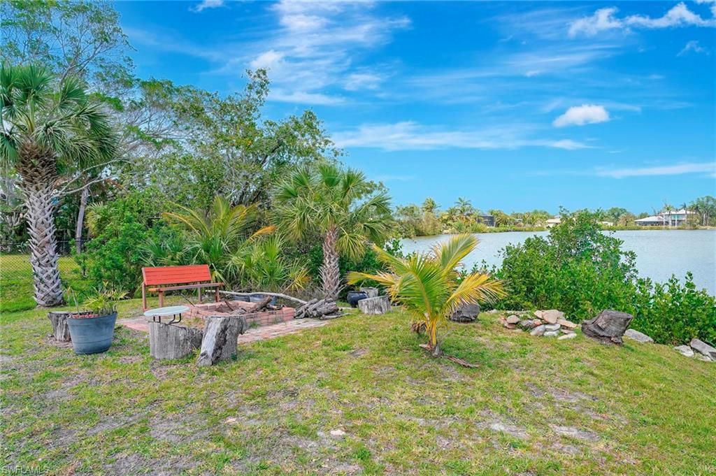 7235 Lake Dr, Fort Myers, FL 33908 Photo