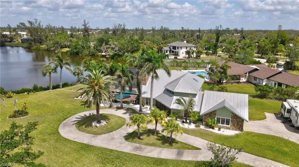 7235 Lake Dr, Fort Myers, FL 33908 Photo