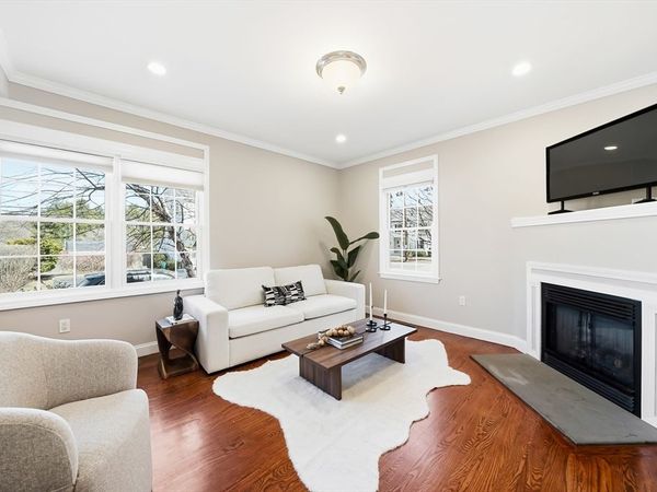 38 Pickering St, Unit A, Winchester, MA 01890