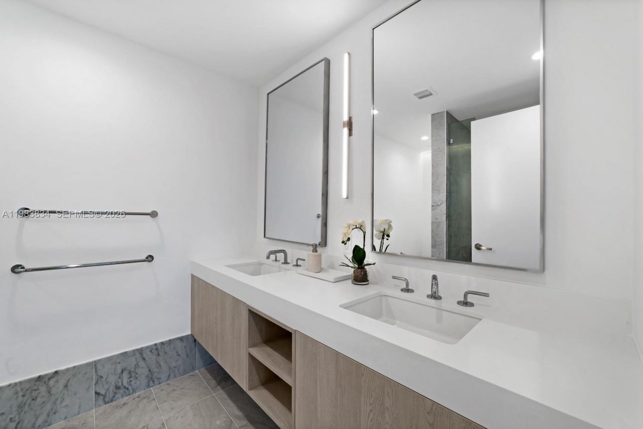 9221 E Bay Harbor Drive , Unit 412, Bay Harbor Islands, FL 33154 Photo