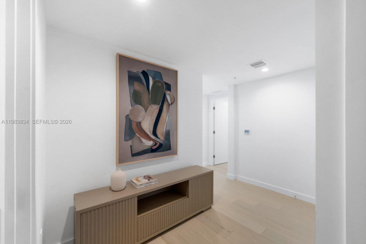 9221 E Bay Harbor Drive , Unit 412, Bay Harbor Islands, FL 33154 Photo