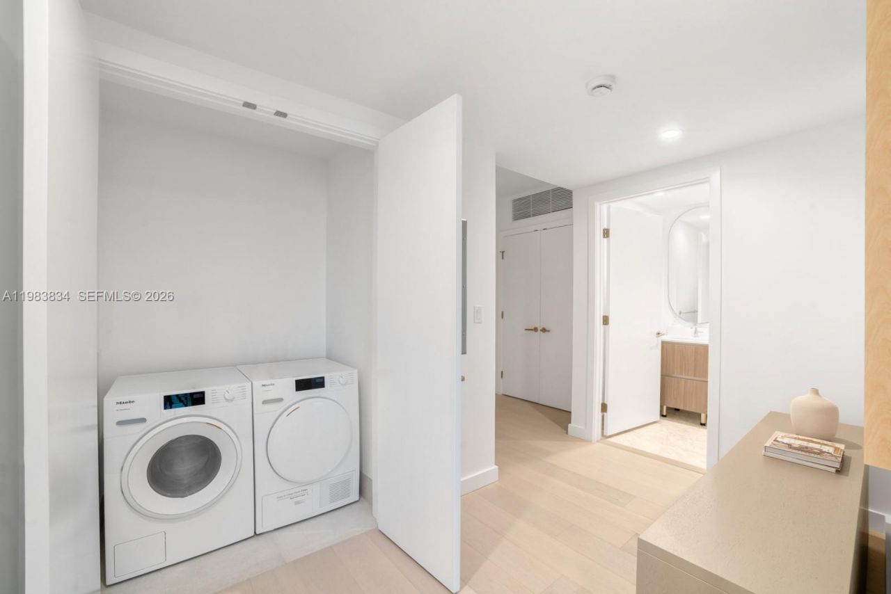 9221 E Bay Harbor Drive , Unit 412, Bay Harbor Islands, FL 33154 Photo