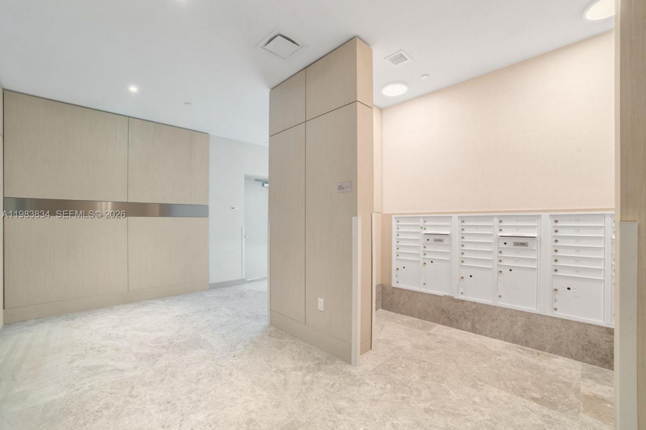 9221 E Bay Harbor Drive , Unit 412, Bay Harbor Islands, FL 33154 Photo