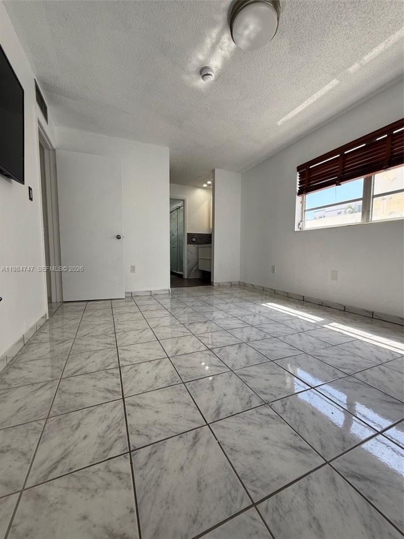 1150 Collins Ave , Unit 301, Miami Beach, FL 33139 Photo