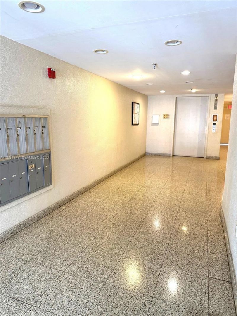 1150 Collins Ave , Unit 301, Miami Beach, FL 33139 Photo