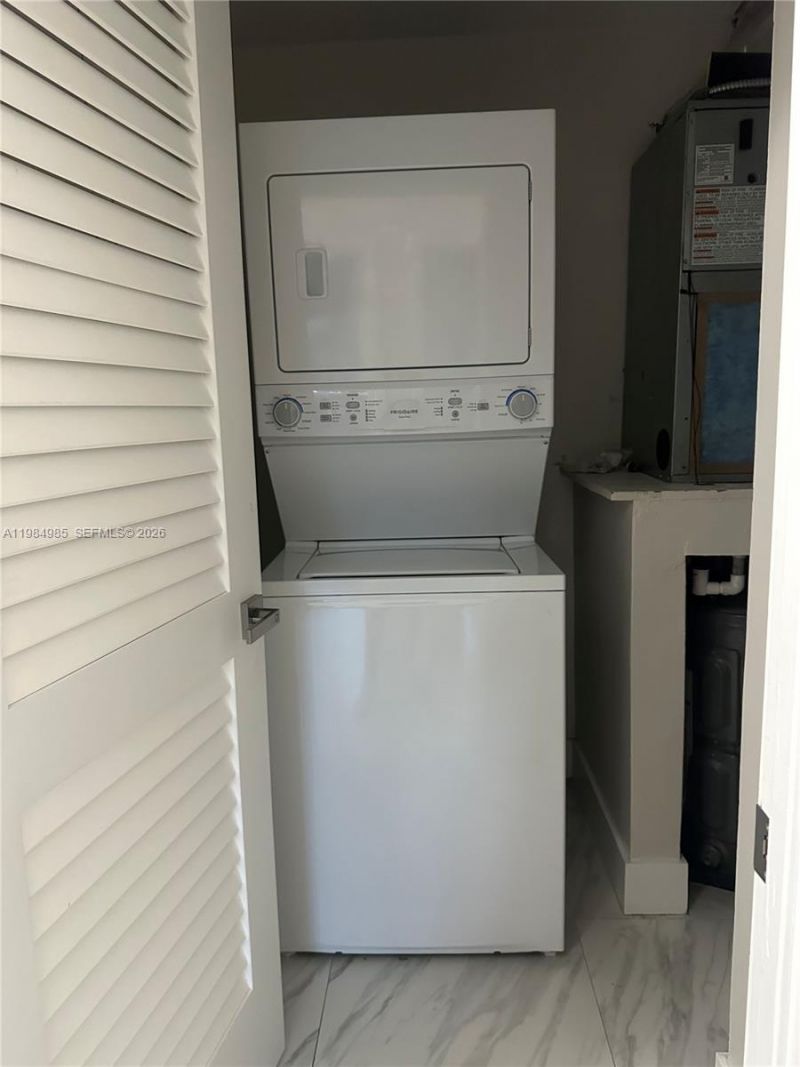 6708 NW 188th Ter , Hialeah, FL 33015 Photo