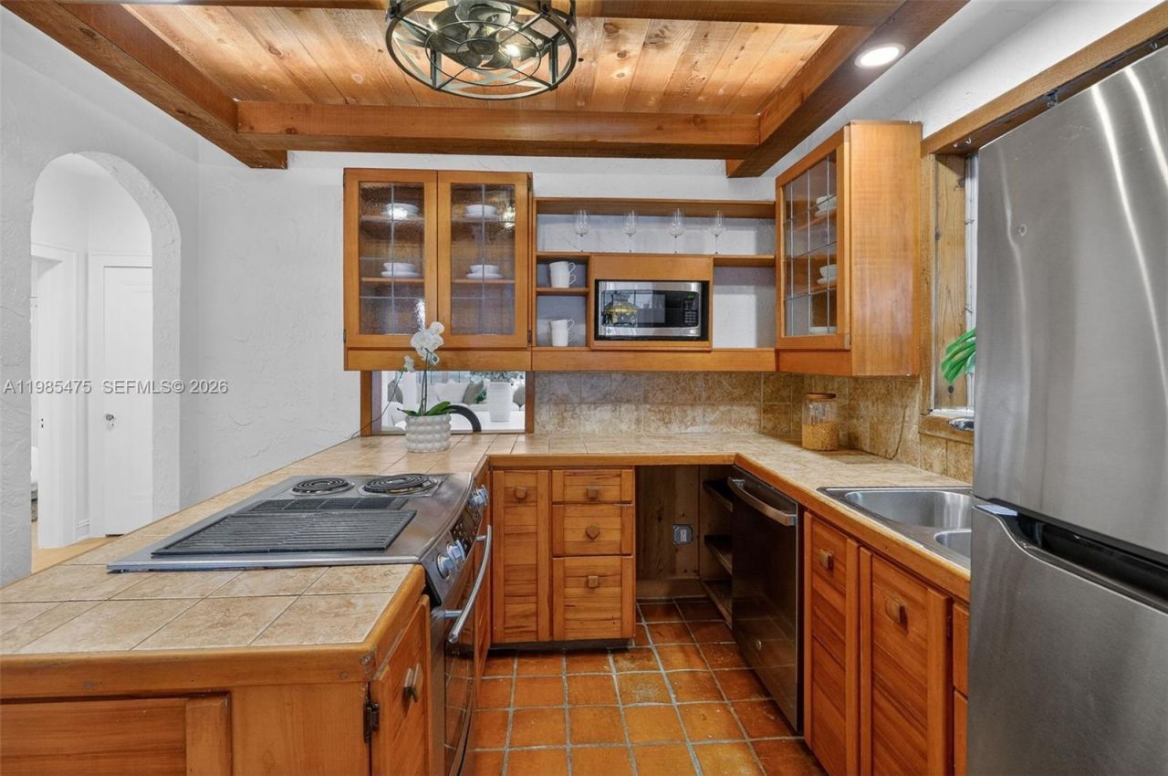 1305 Alhambra Cir , Coral Gables, FL 33134 Photo