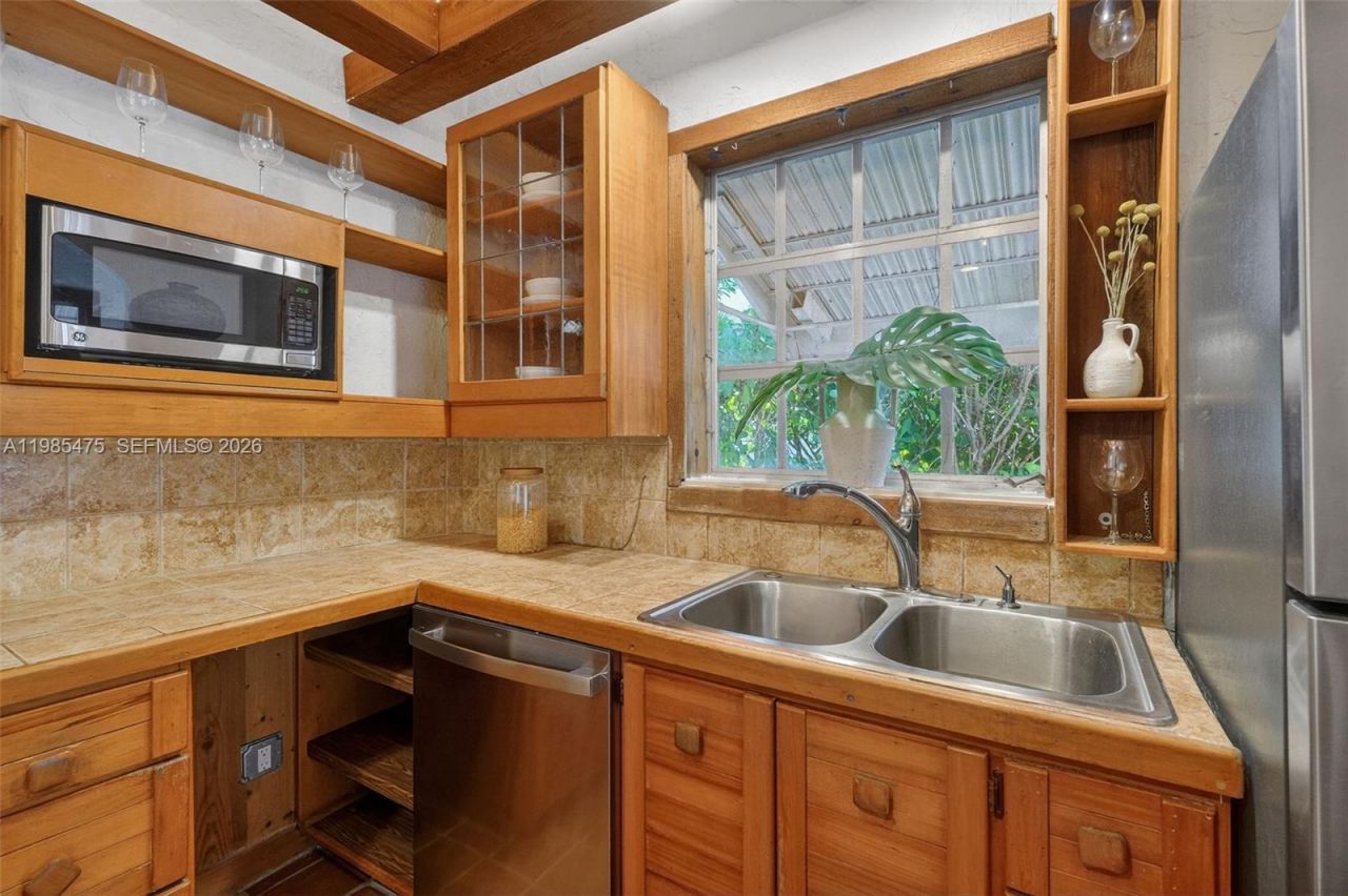 1305 Alhambra Cir , Coral Gables, FL 33134 Photo