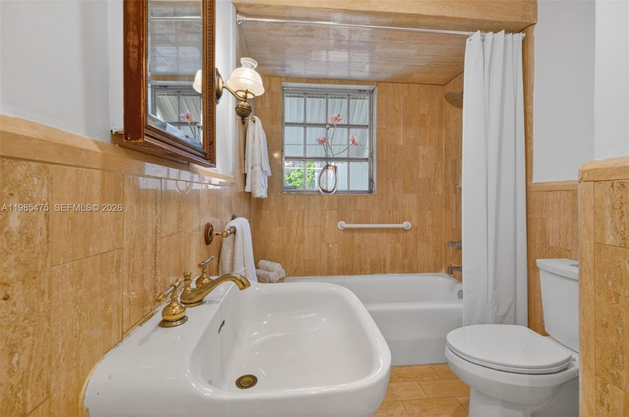 1305 Alhambra Cir , Coral Gables, FL 33134 Photo