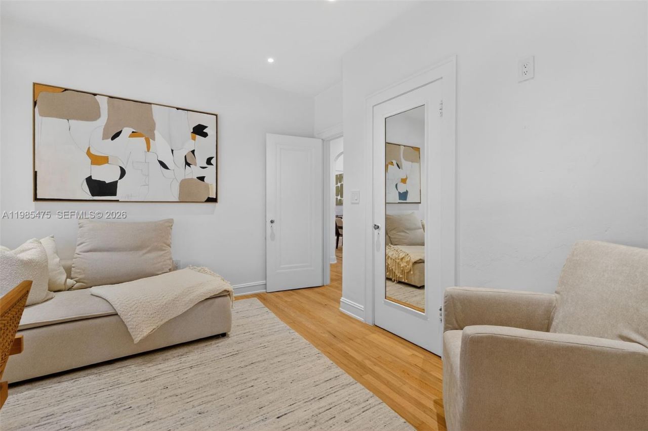 1305 Alhambra Cir , Coral Gables, FL 33134 Photo