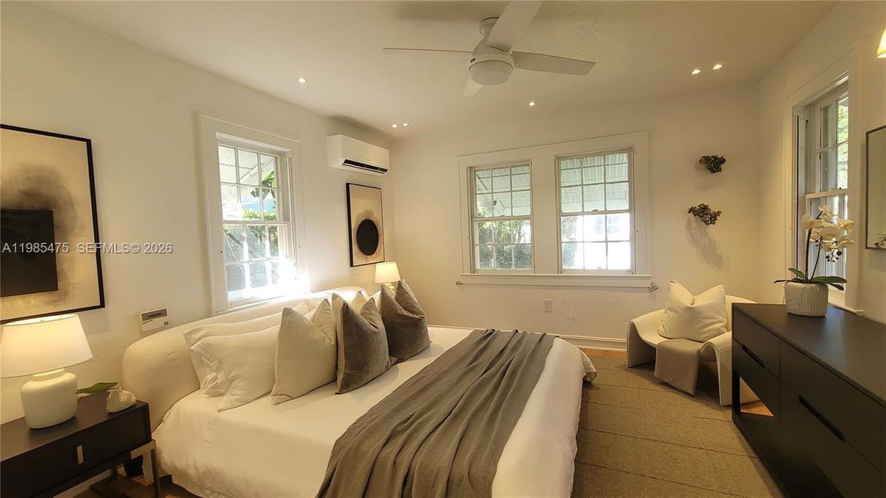 1305 Alhambra Cir , Coral Gables, FL 33134 Photo