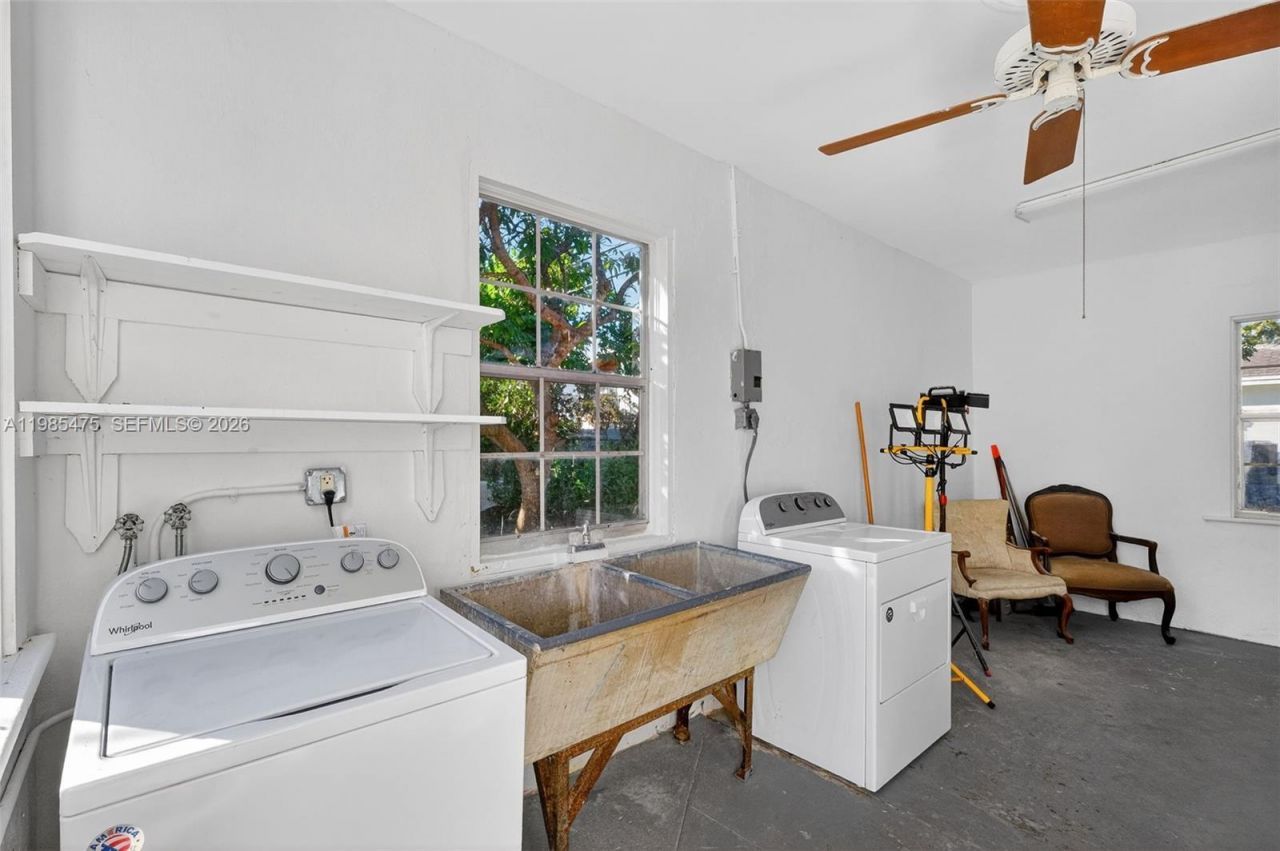 1305 Alhambra Cir , Coral Gables, FL 33134 Photo