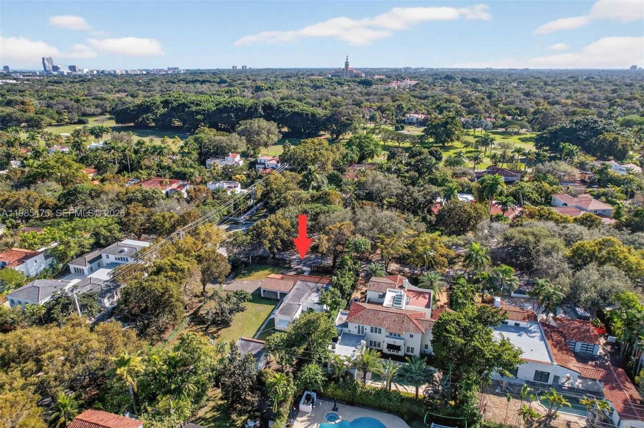 1305 Alhambra Cir , Coral Gables, FL 33134 Photo