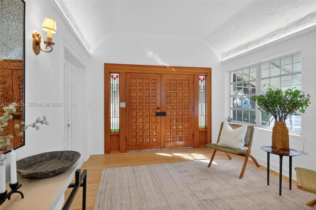 1305 Alhambra Cir , Coral Gables, FL 33134 Photo