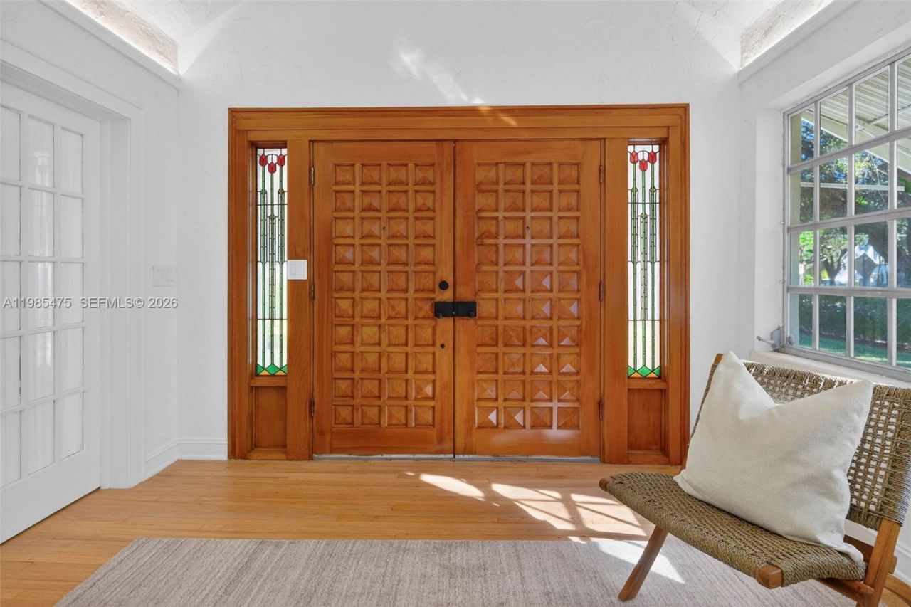 1305 Alhambra Cir , Coral Gables, FL 33134 Photo