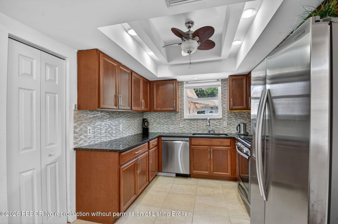 328 Monroe Drive, West Palm Beach, FL 33405 Photo