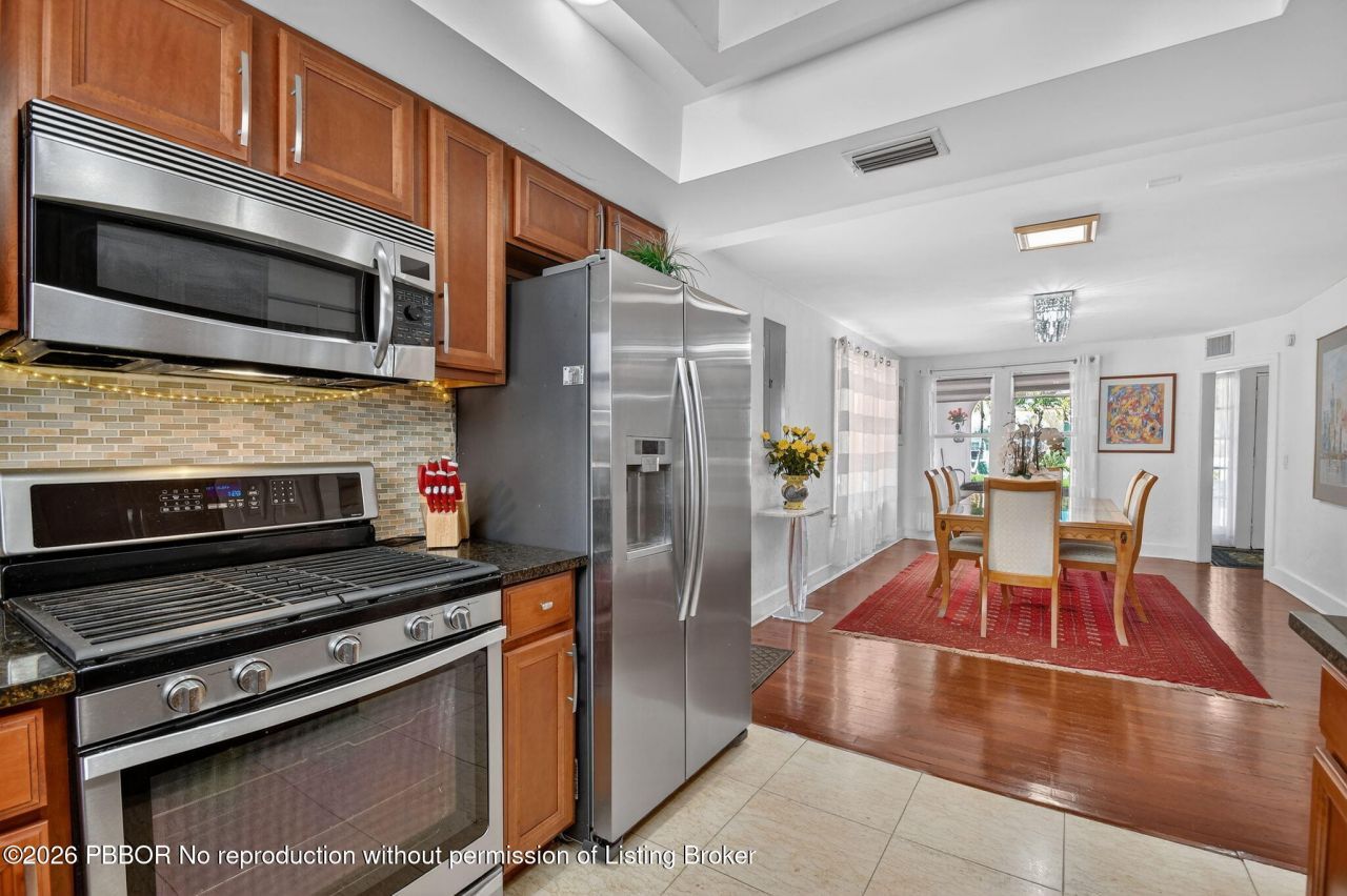 328 Monroe Drive, West Palm Beach, FL 33405 Photo