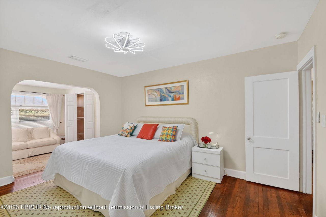 328 Monroe Drive, West Palm Beach, FL 33405 Photo