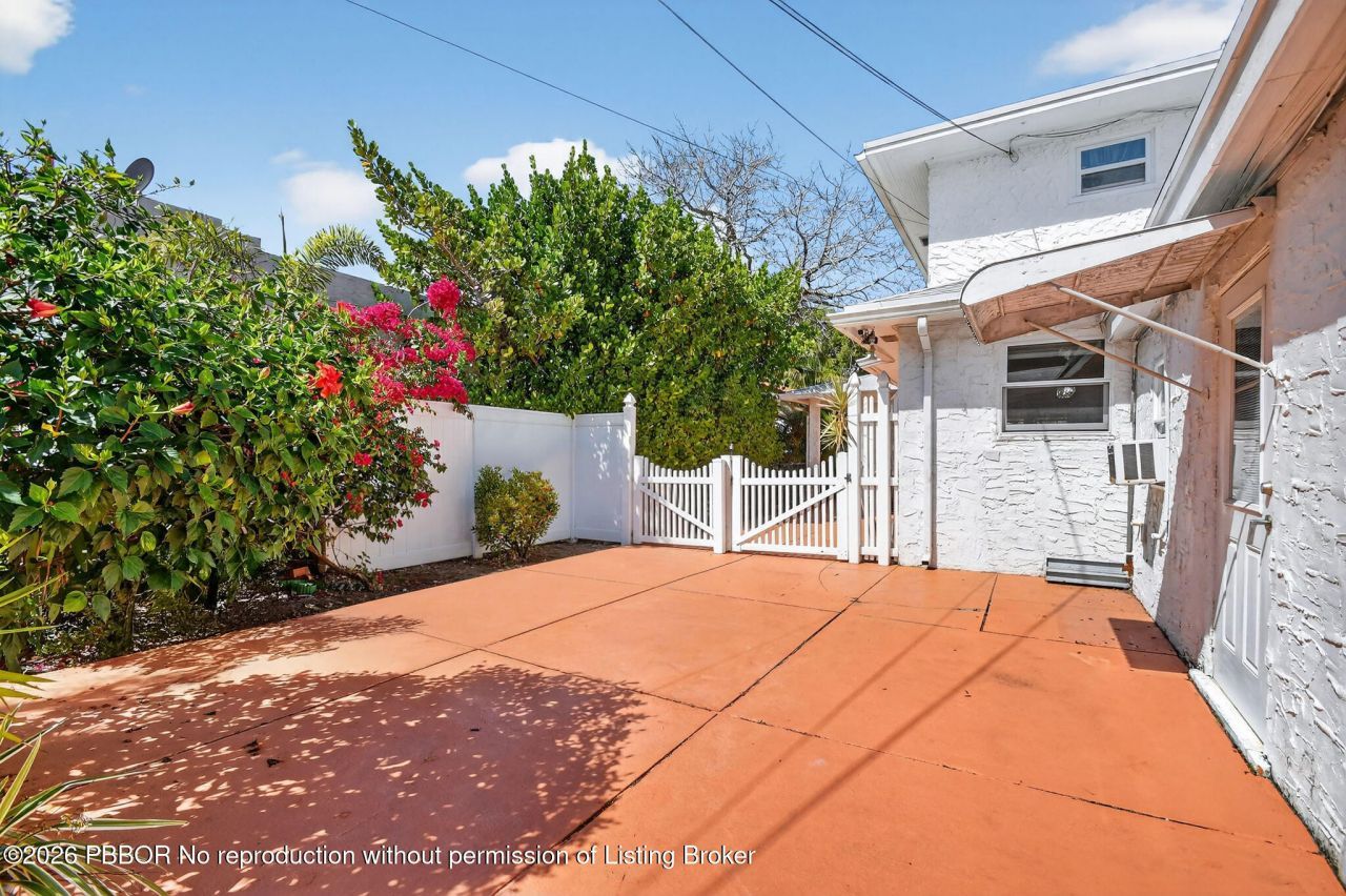 328 Monroe Drive, West Palm Beach, FL 33405 Photo