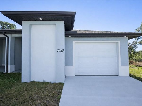 2423/2421 Milton AVE S, LEHIGH ACRES, FL 33973