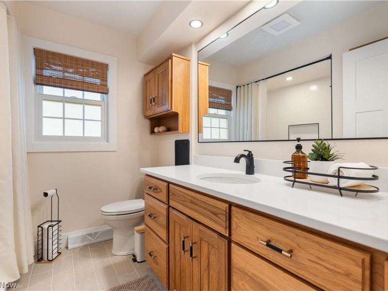 960 Impala Drive , Akron, OH 44319 Photo 20