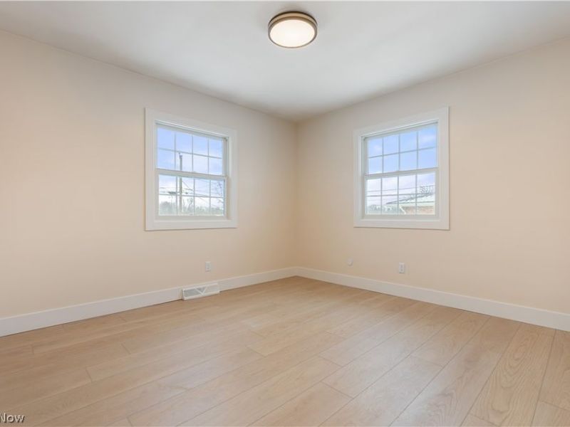 960 Impala Drive , Akron, OH 44319 Photo 24