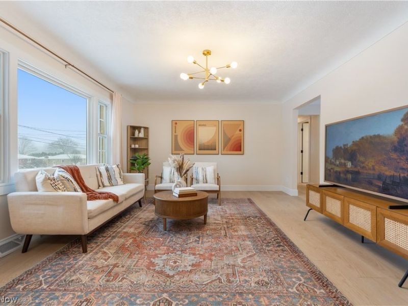 960 Impala Drive , Akron, OH 44319 Photo 3