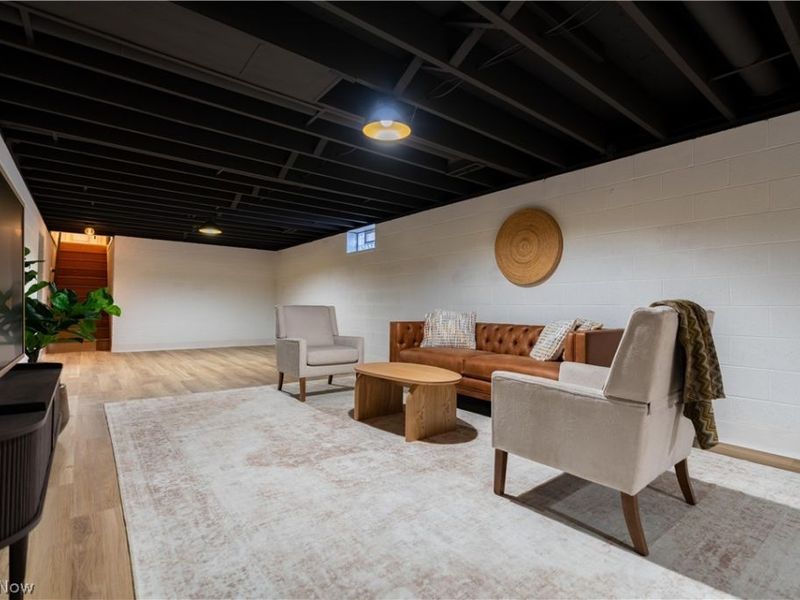 960 Impala Drive , Akron, OH 44319 Photo 31