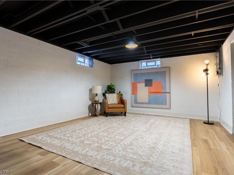 960 Impala Drive , Akron, OH 44319 Photo 32