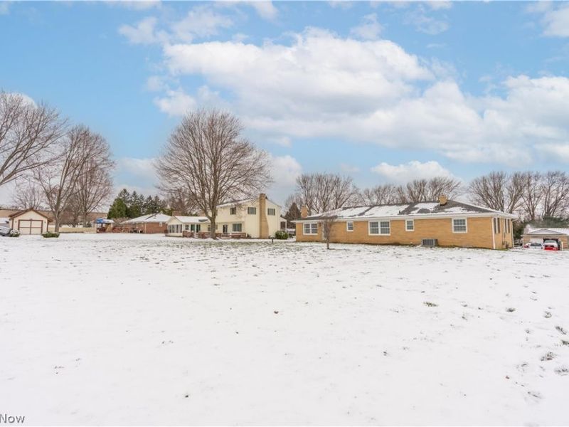 960 Impala Drive , Akron, OH 44319 Photo 36