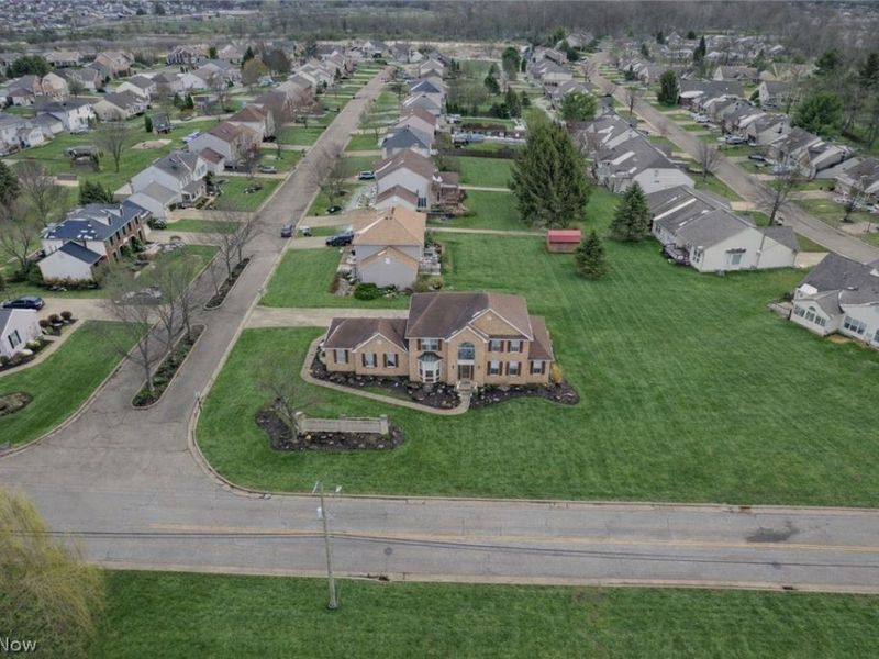 4514 Plain Center Avenue NE, Canton, OH 44714 Photo 2