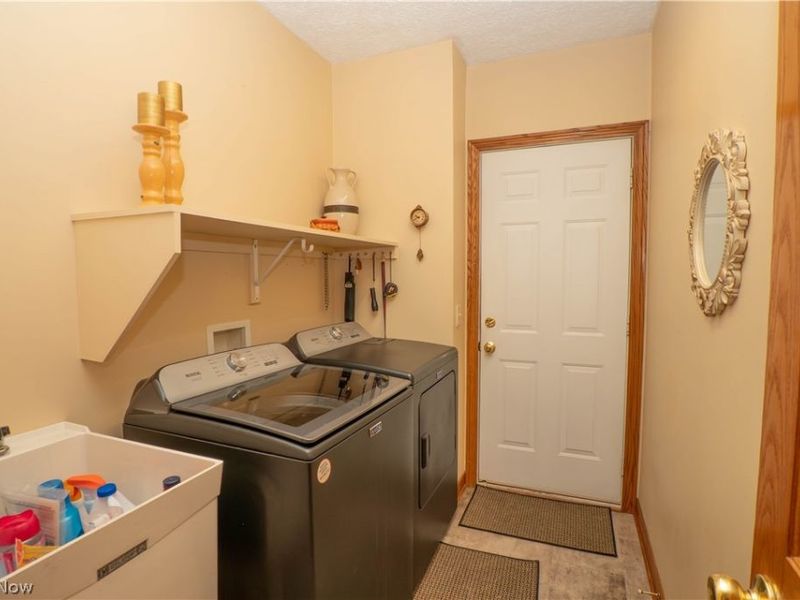 4514 Plain Center Avenue NE, Canton, OH 44714 Photo 23