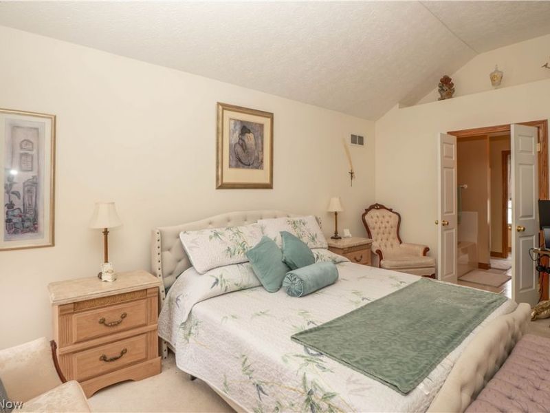 4514 Plain Center Avenue NE, Canton, OH 44714 Photo 29