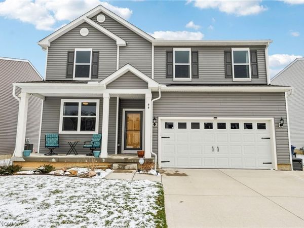 44 Benjamin Way , Tallmadge, OH 44278