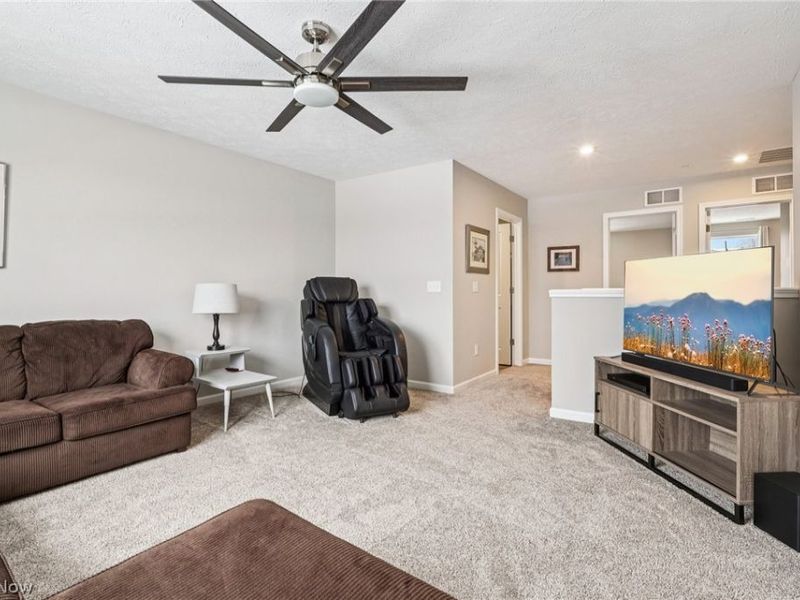 44 Benjamin Way , Tallmadge, OH 44278 Photo 23