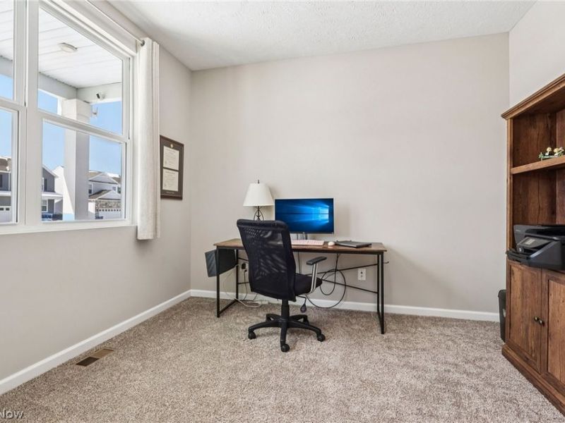 44 Benjamin Way , Tallmadge, OH 44278 Photo 3