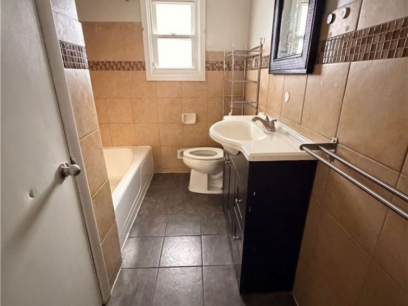 3023 Torrington Avenue, Parma, OH 44134 Photo 10