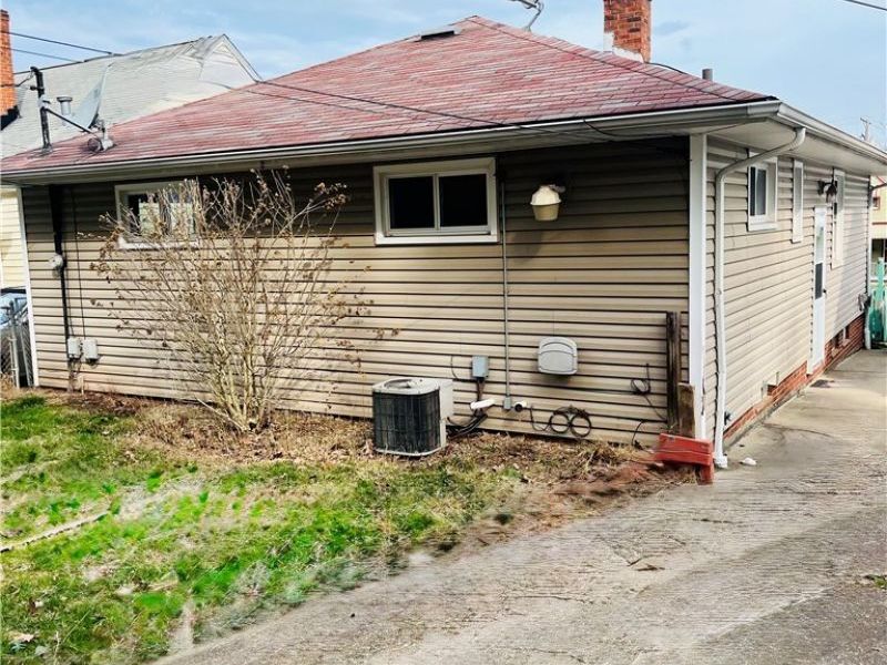 3023 Torrington Avenue, Parma, OH 44134 Photo 2