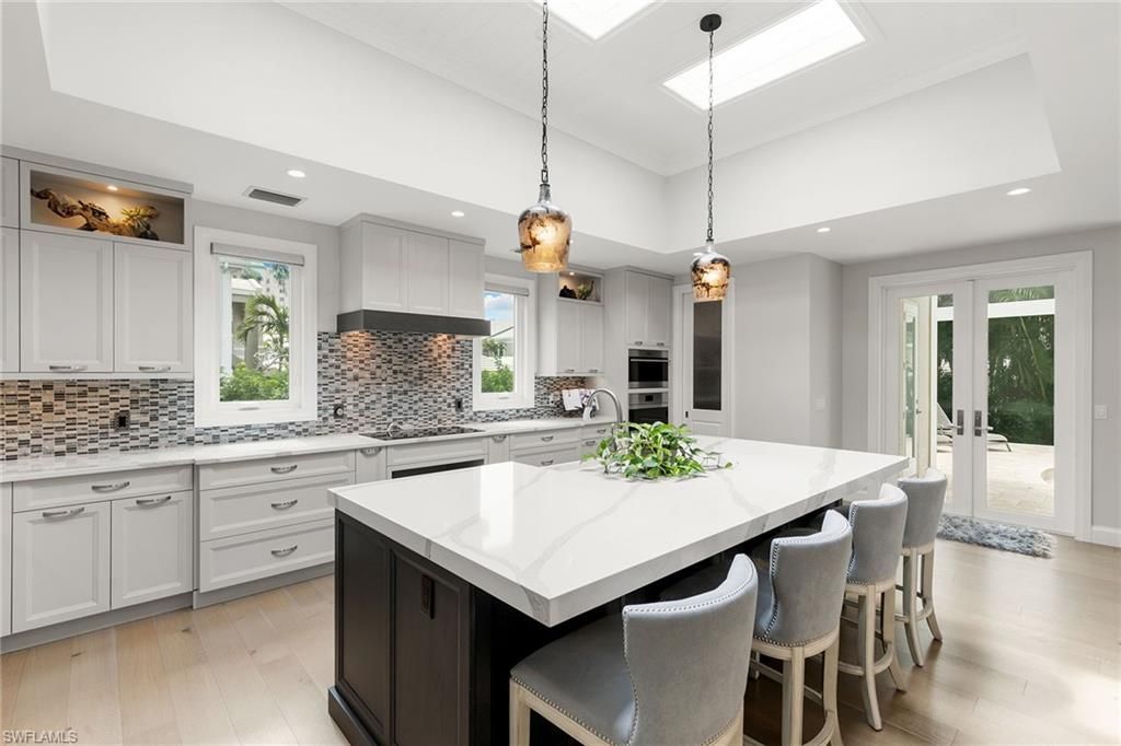 5949 Chanteclair Dr, Unit 8, Naples, FL 34108 Photo