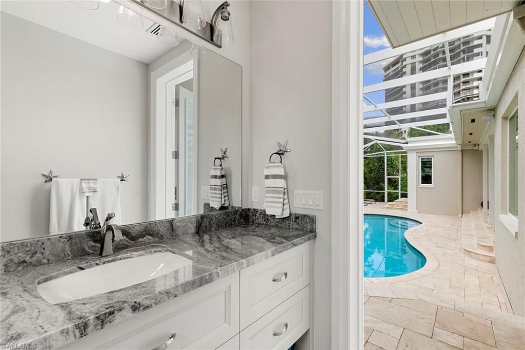5949 Chanteclair Dr, Unit 8, Naples, FL 34108 Photo
