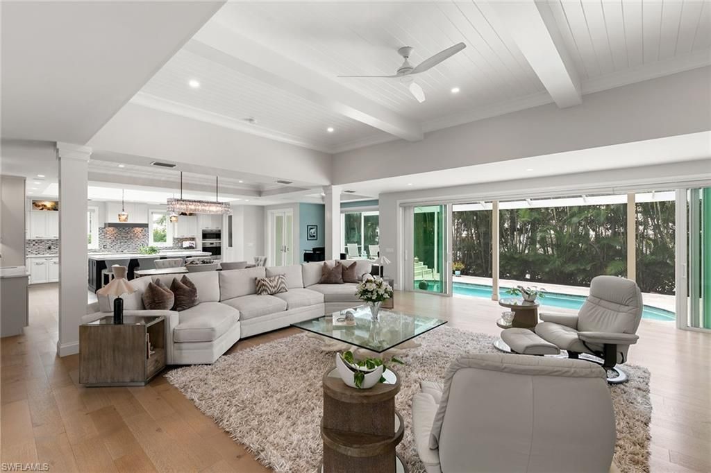 5949 Chanteclair Dr, Unit 8, Naples, FL 34108 Photo