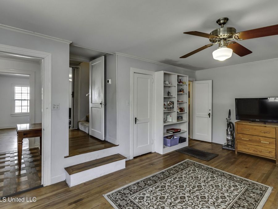 Property Image 36