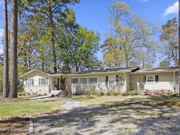 1436 Robert Drive, Jackson, MS 39211