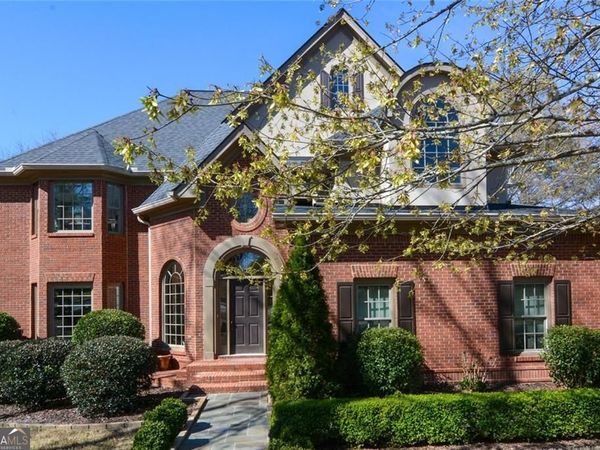 4020 Royal Pennon Court NW, Peachtree Corners, GA 30092