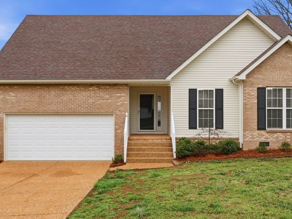 2953 Hearthside Dr, Spring Hill, TN 37174