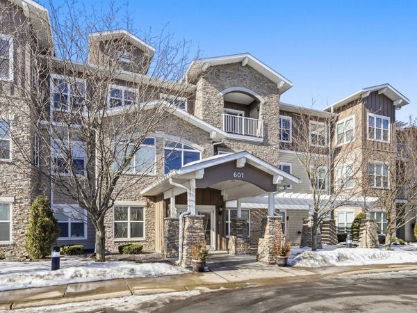 601 Levander Way, Unit 302, South Saint Paul, MN 55075